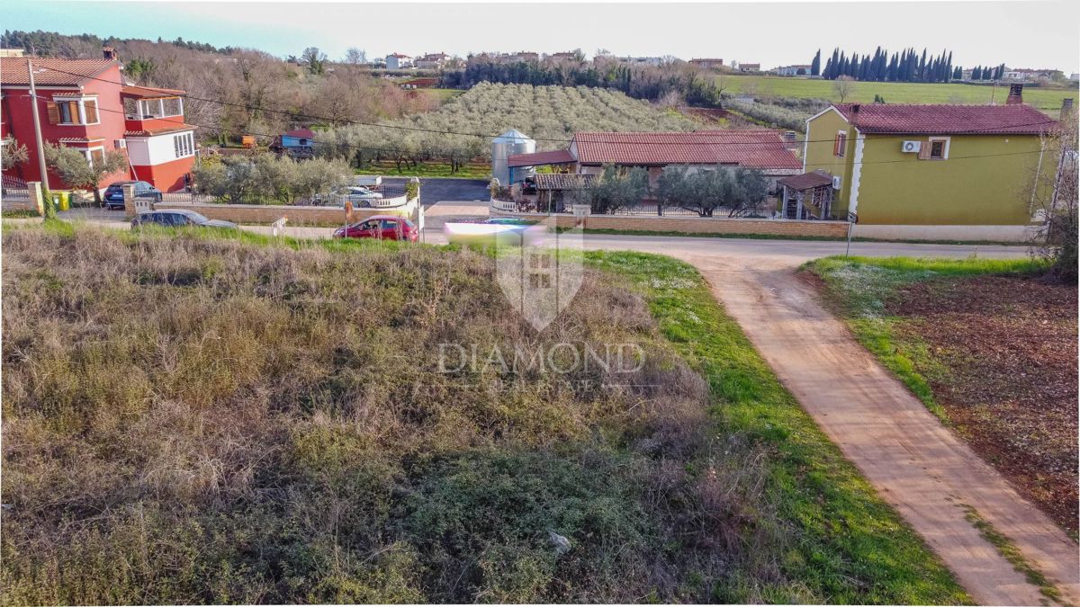 Zemljišče Novigrad, 1.260m2