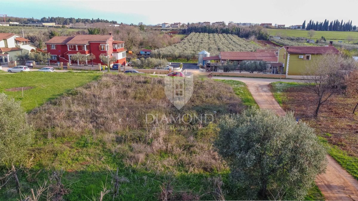 Zemljišče Novigrad, 1.260m2