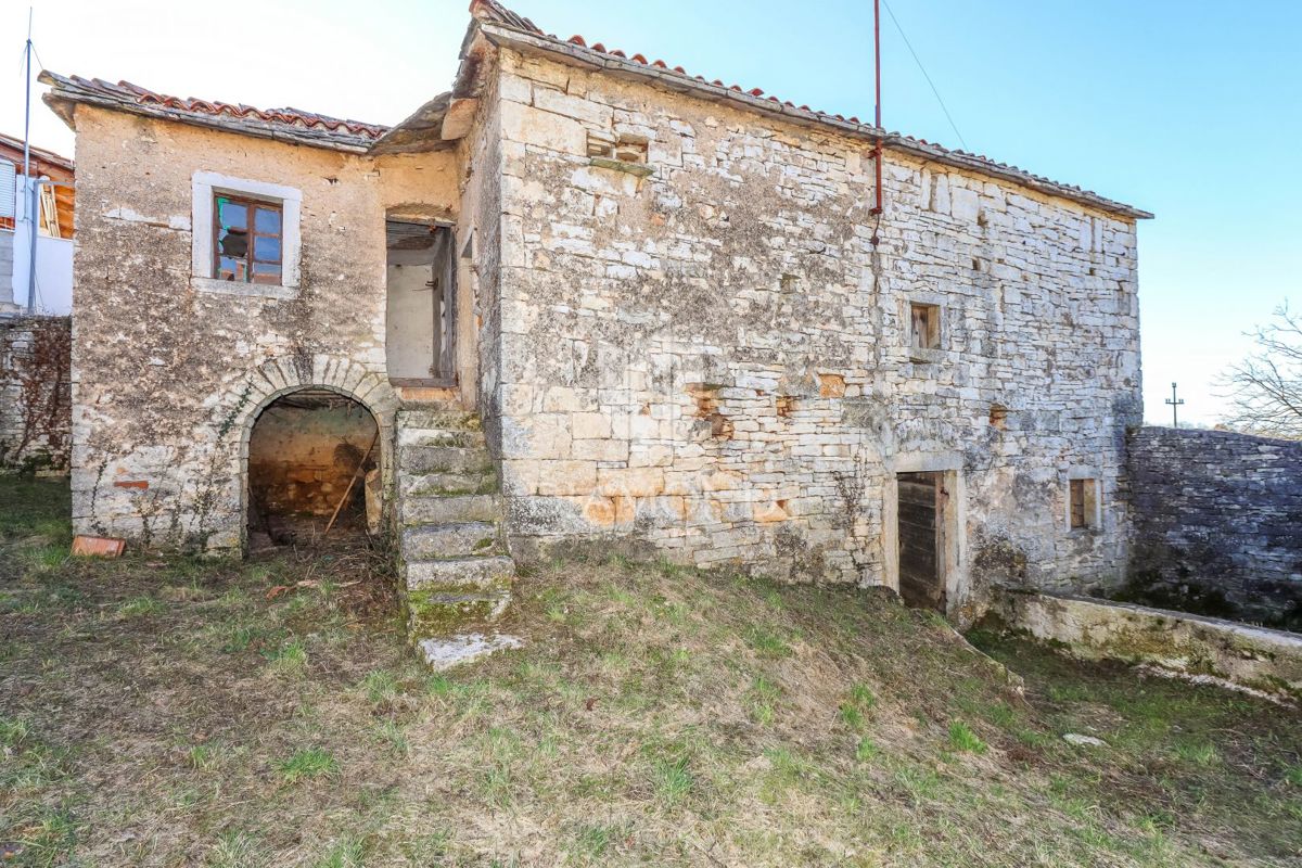 Osrednja Istra, čudovit kompleks hiš, ki izžarevajo zgodovino 