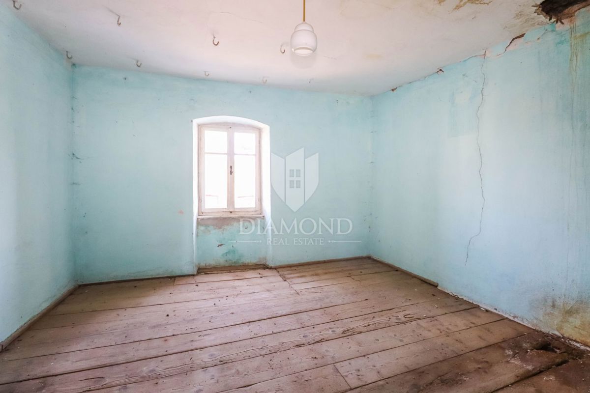 Osrednja Istra, čudovit kompleks hiš, ki izžarevajo zgodovino 