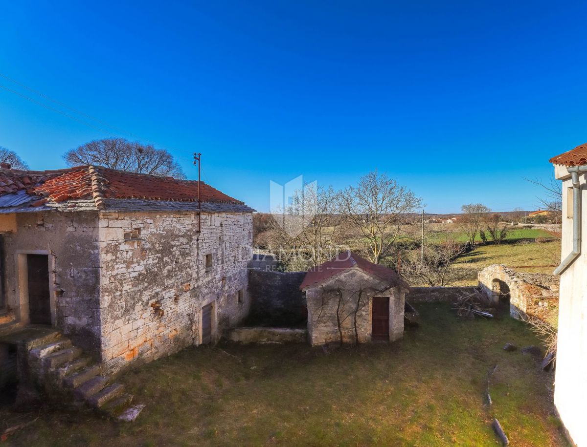 Osrednja Istra, čudovit kompleks hiš, ki izžarevajo zgodovino 