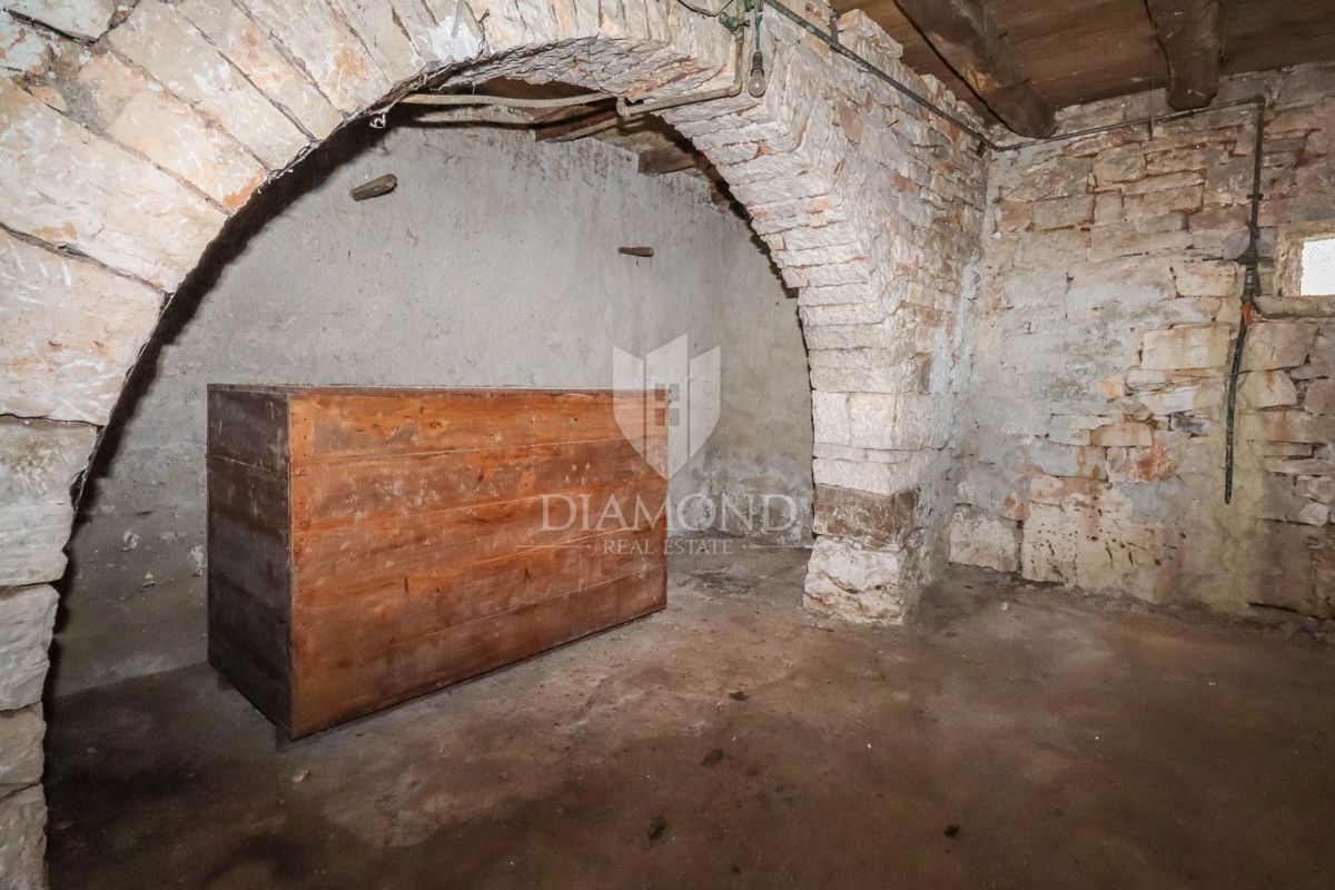 Osrednja Istra, čudovit kompleks hiš, ki izžarevajo zgodovino 