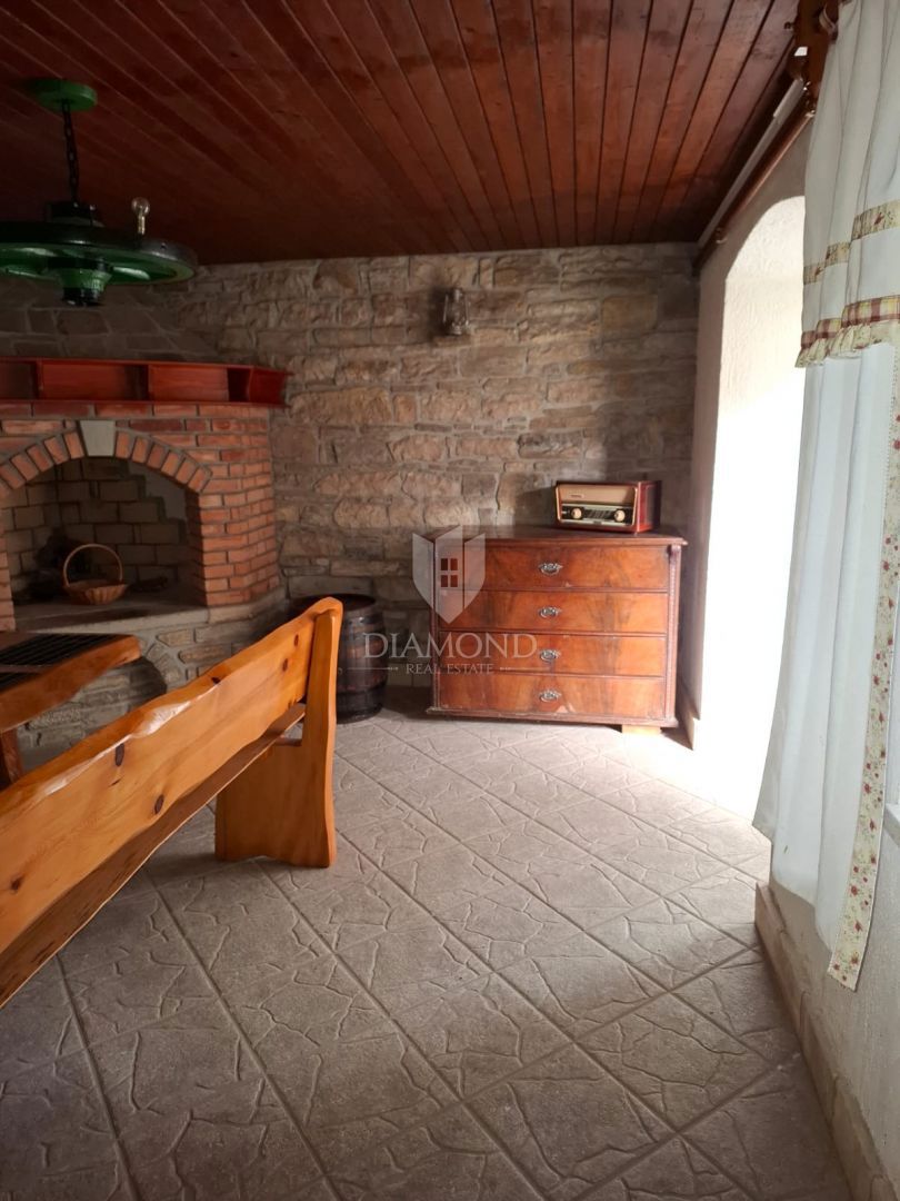 Veliko posestvo v bližini Pazina