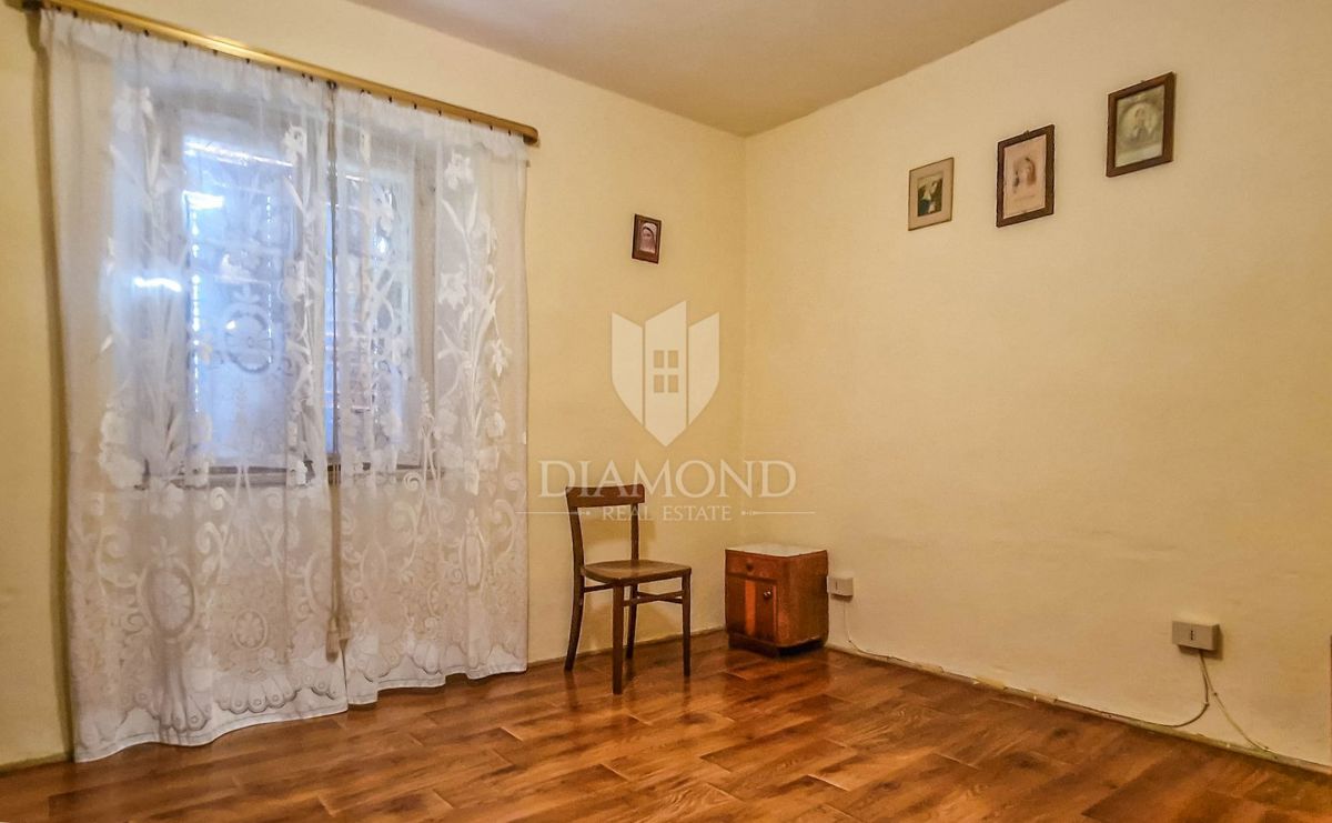 Hiša Brtonigla, 180m2