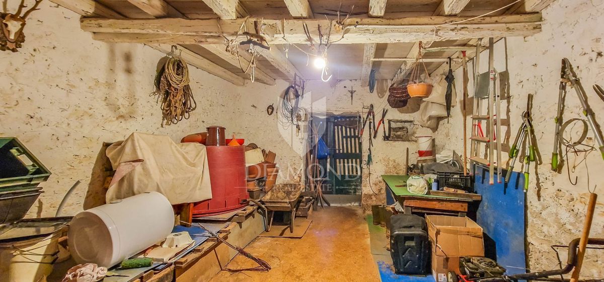 Hiša Brtonigla, 180m2
