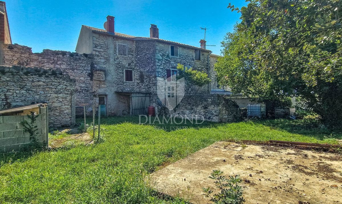 Hiša Brtonigla, 180m2