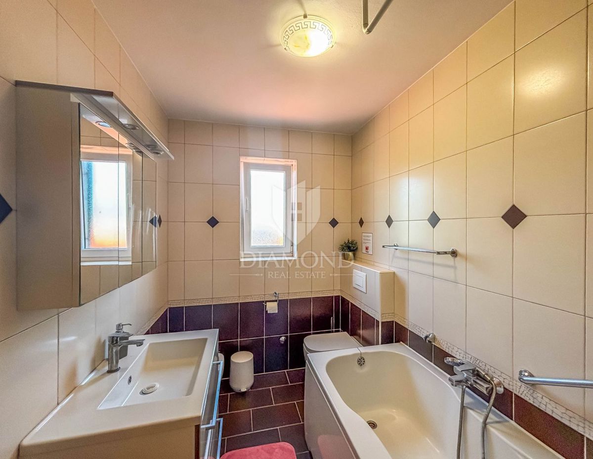 Istra, Umag, okolica - čudovita hiša z bazenom v bližini morja!