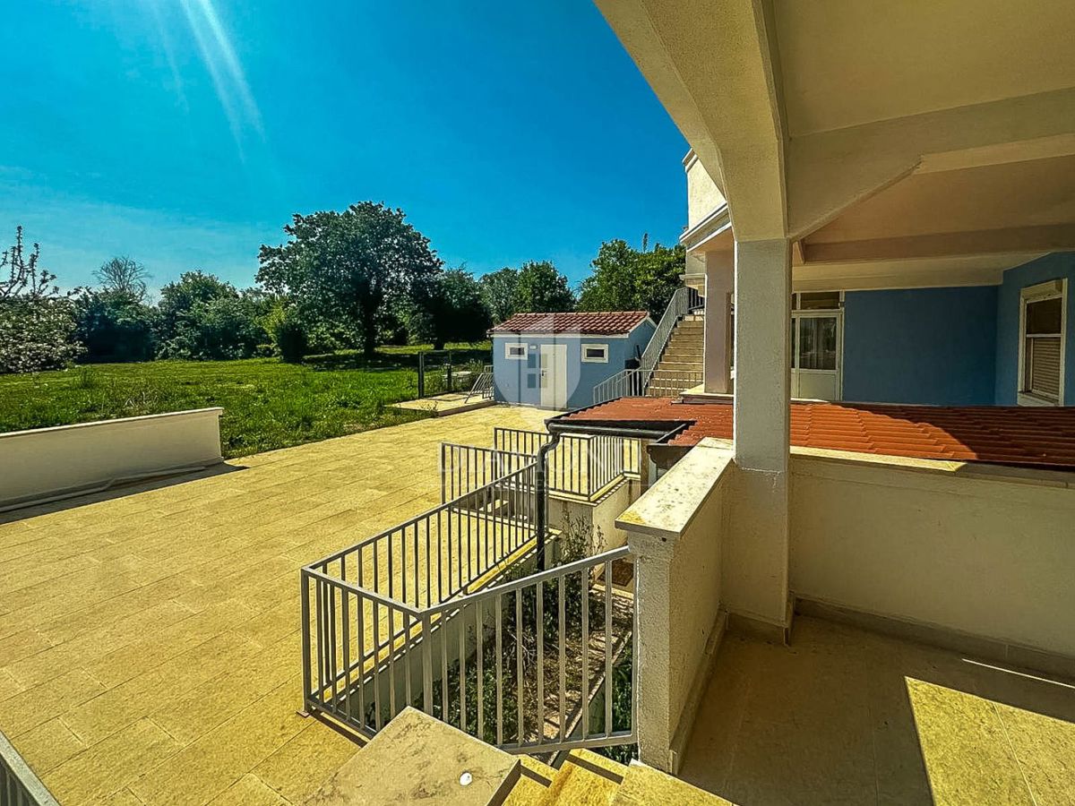  Novigrad, okolica, hiša s 6 apartmaji 350m od morja