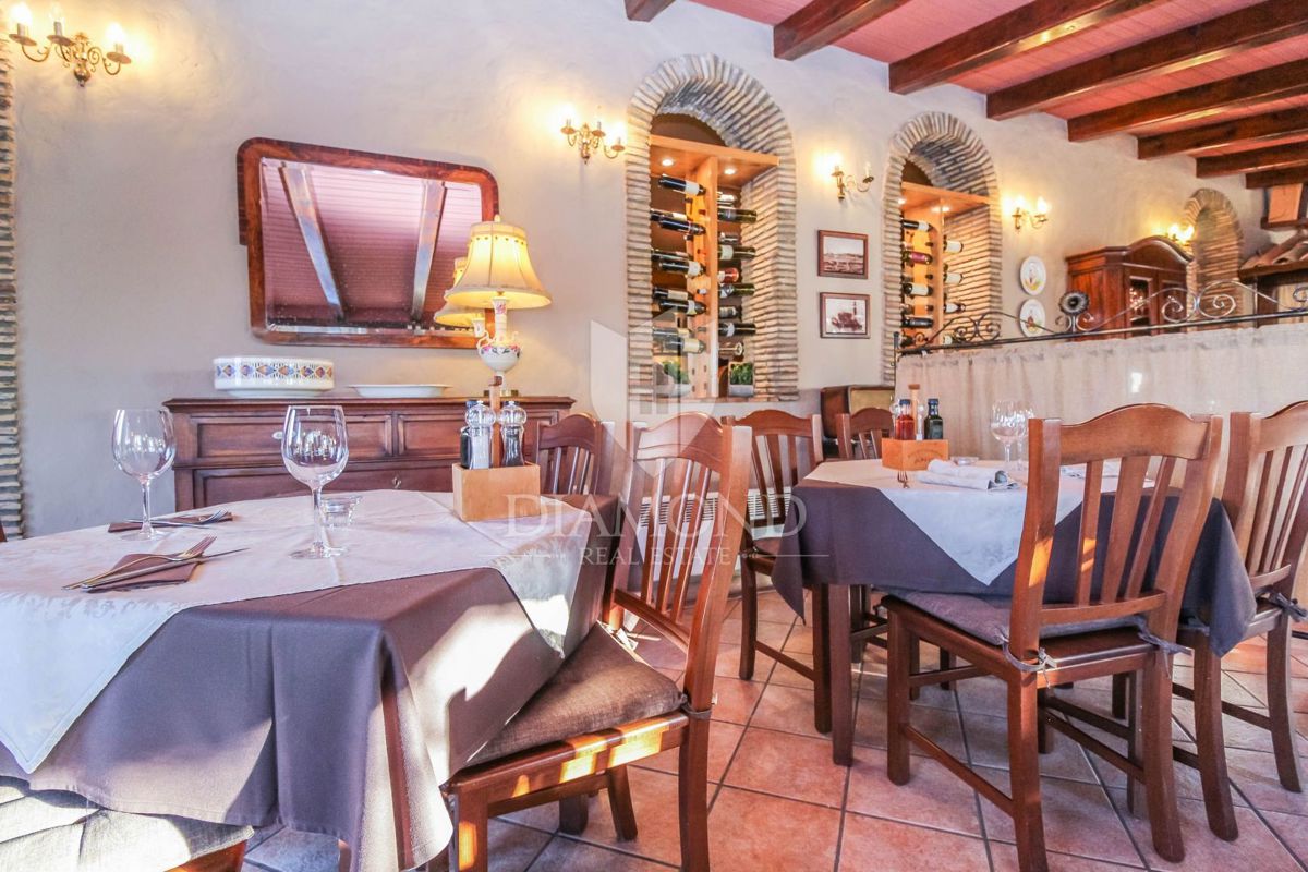 Poslovni prostor Zambratija, Umag, 270m2