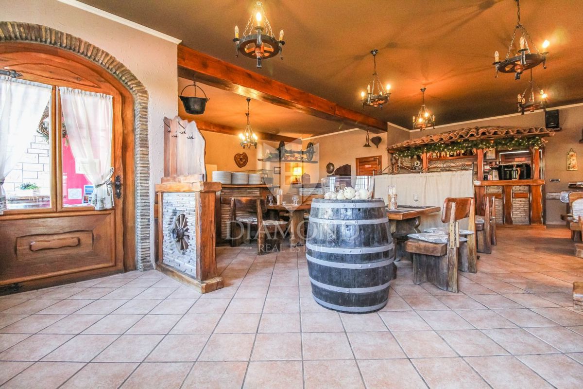 Poslovni prostor Zambratija, Umag, 270m2