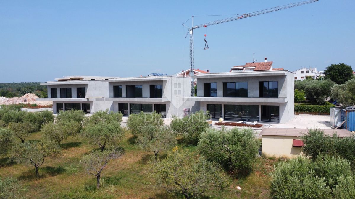 Poreč, moderna vila na ekskluzivni lokaciji!