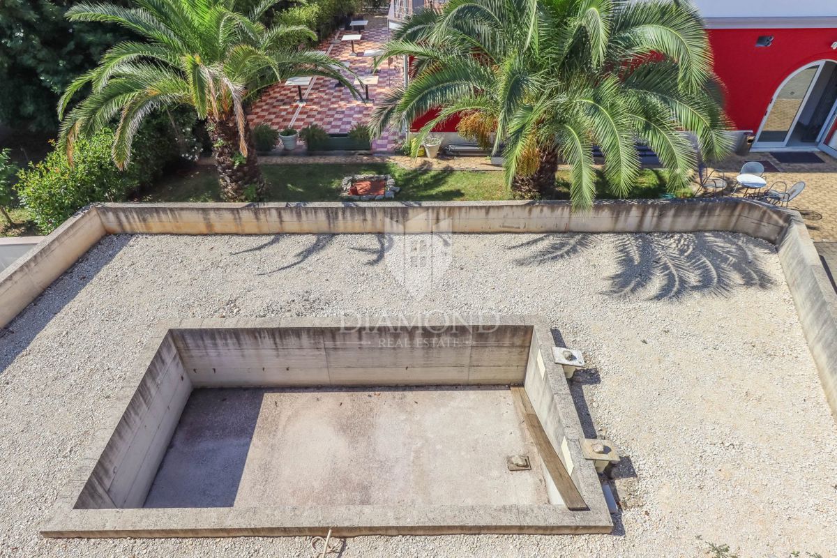 Rovinj! Trije apartmaji v novogradnji z bazenom!