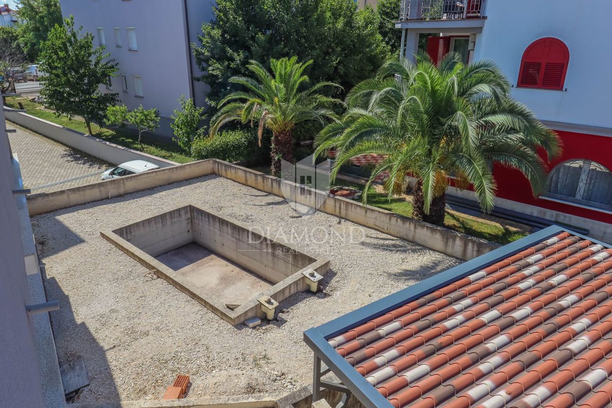 Rovinj! Trije apartmaji v novogradnji z bazenom!
