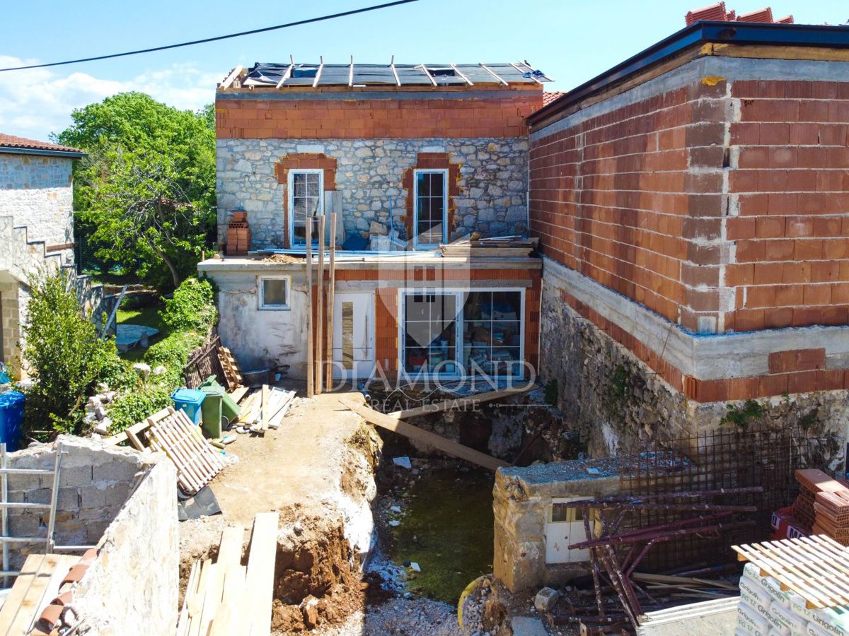 Poreč, okolica, očarljiva avtohtona hiša!