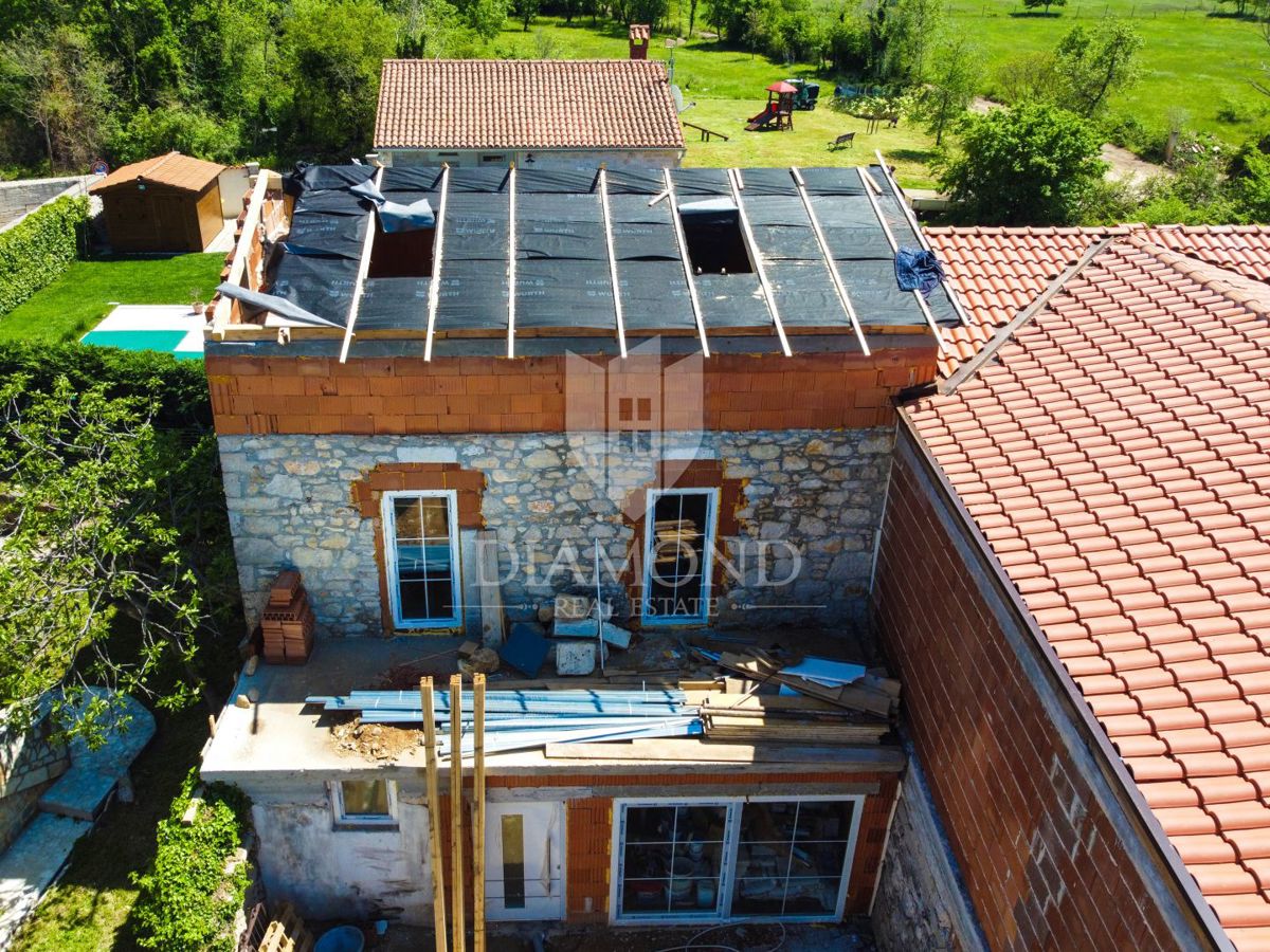 Poreč, okolica, očarljiva avtohtona hiša!