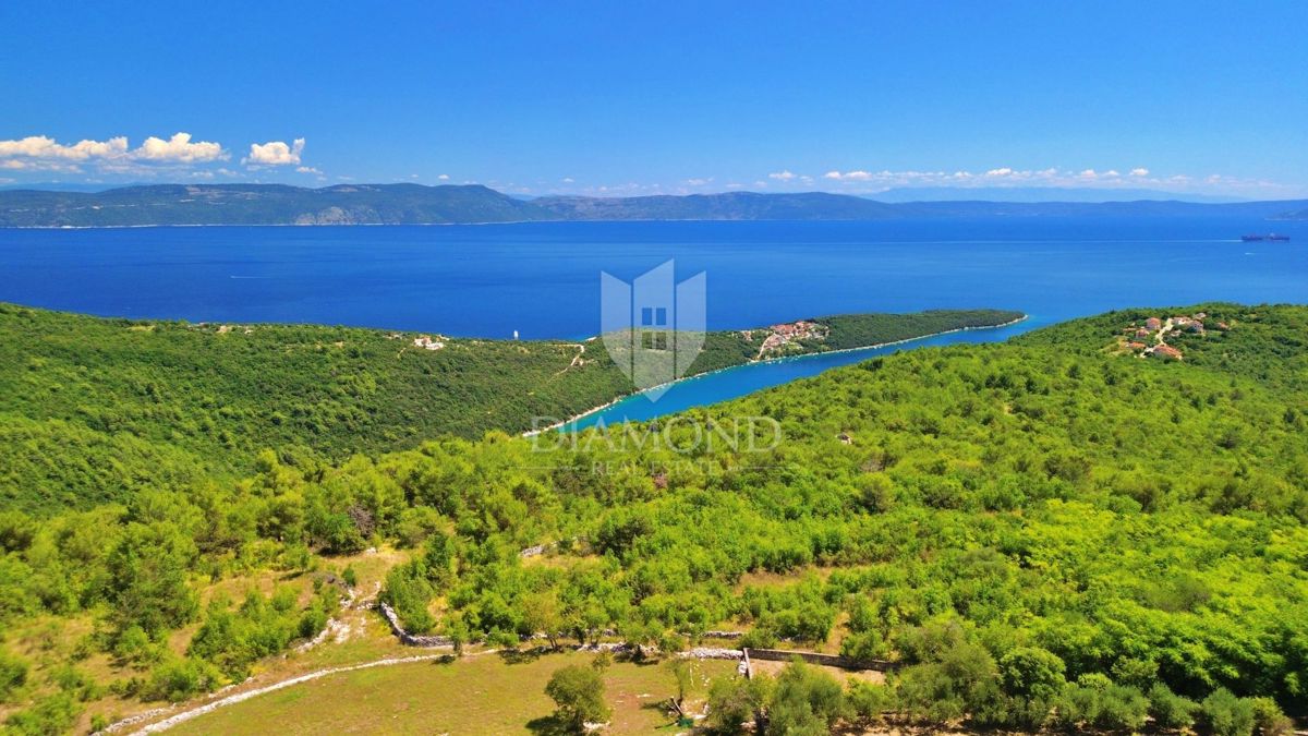 HIŠA S PANORAMSKIM POGLEDOM NA MORJE, RABAC