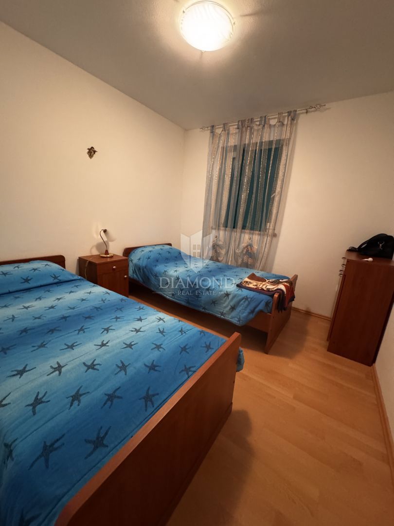 Rabac, dvosobno, udobno stanovanje