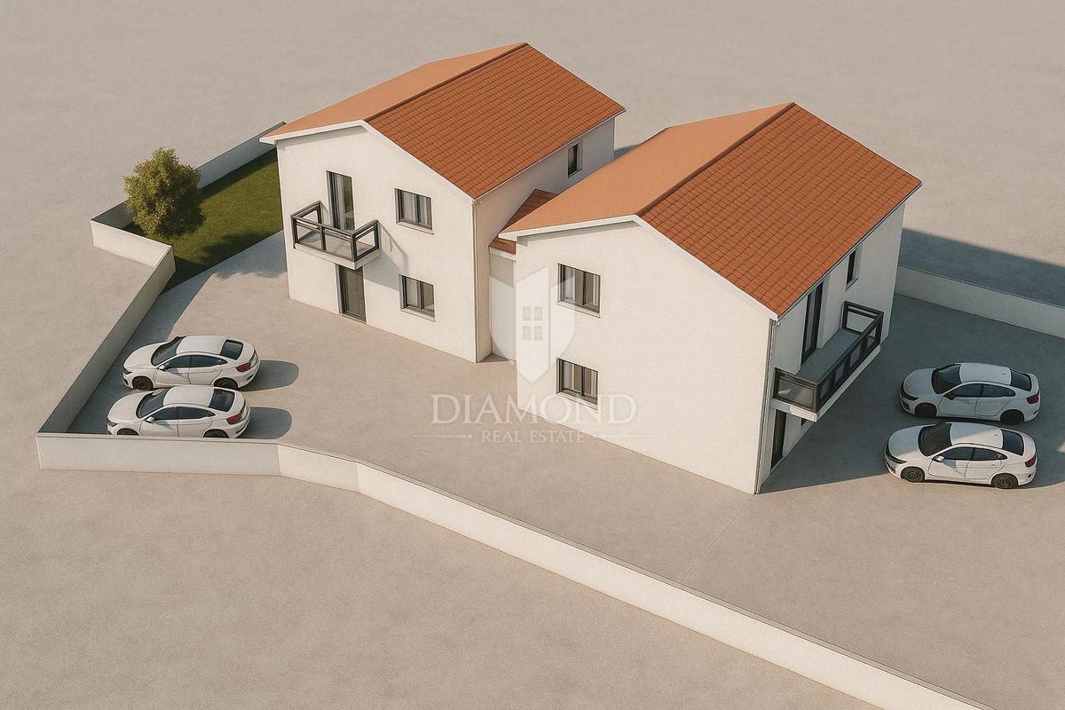 Buje, Kaštel, nova polpritlična hiša s 3 spalnicami