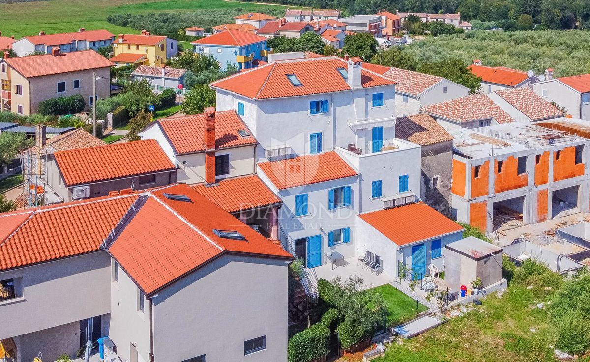 Novigrad, okolica! Istrska hiša s pogledom na morje!