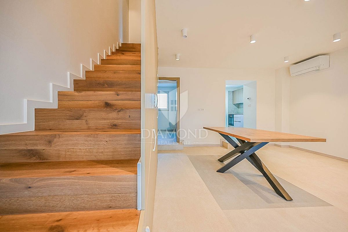 Novigrad, okolica! Istrska hiša s pogledom na morje!