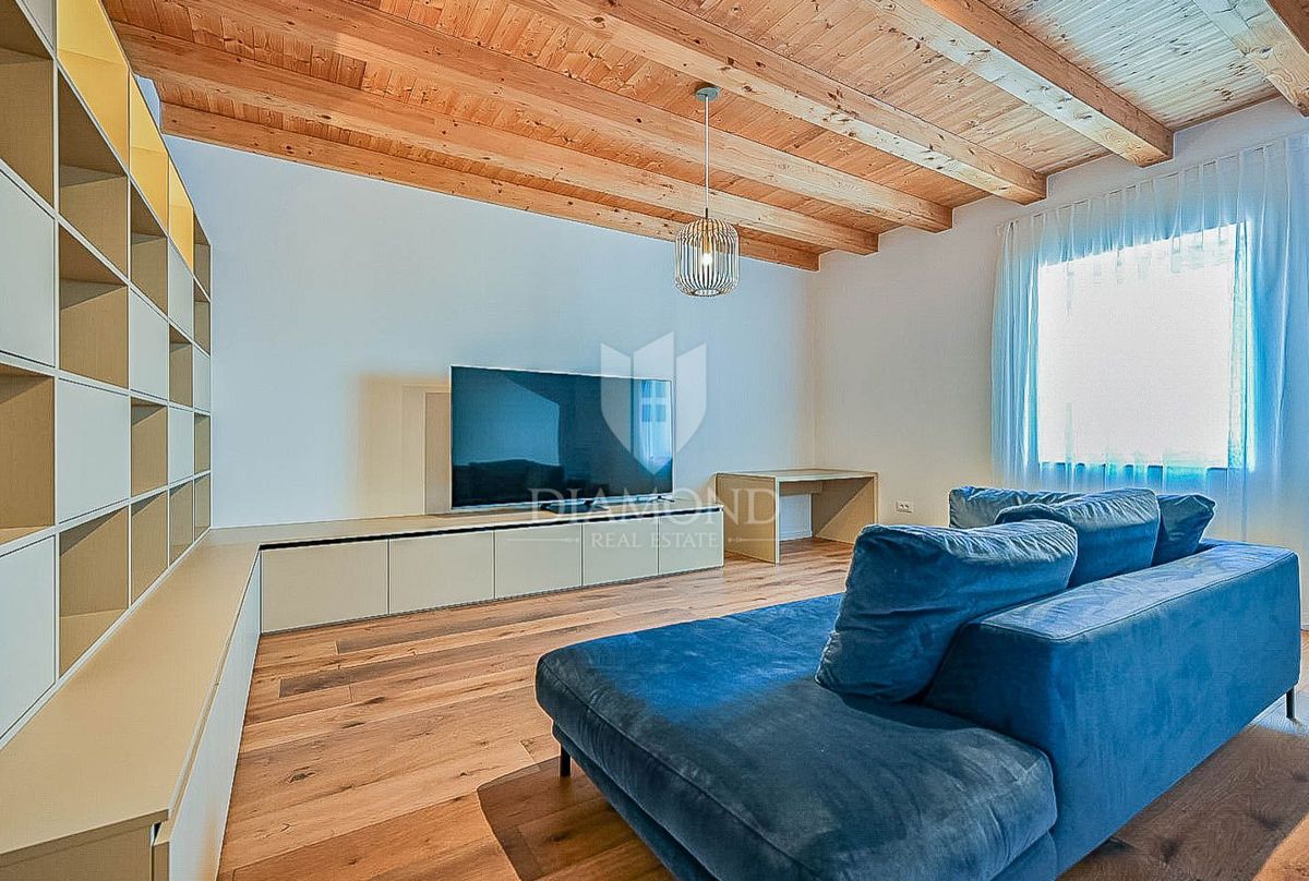 Novigrad, okolica! Istrska hiša s pogledom na morje!