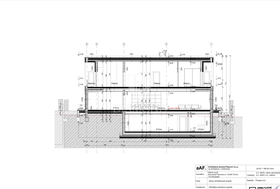 Poreč – zemljišče 771 m² z dovoljenjem za vilo in bazen