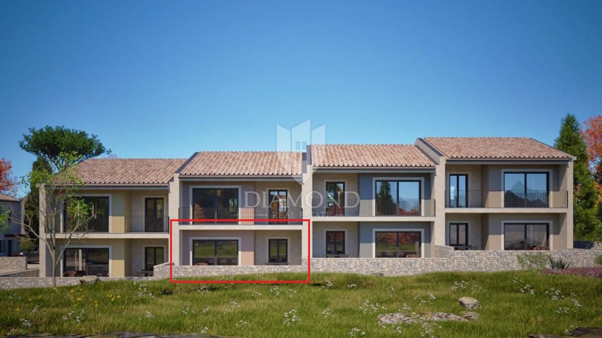 Rovinj, okolica, novo stanovanje s teraso in vrtom