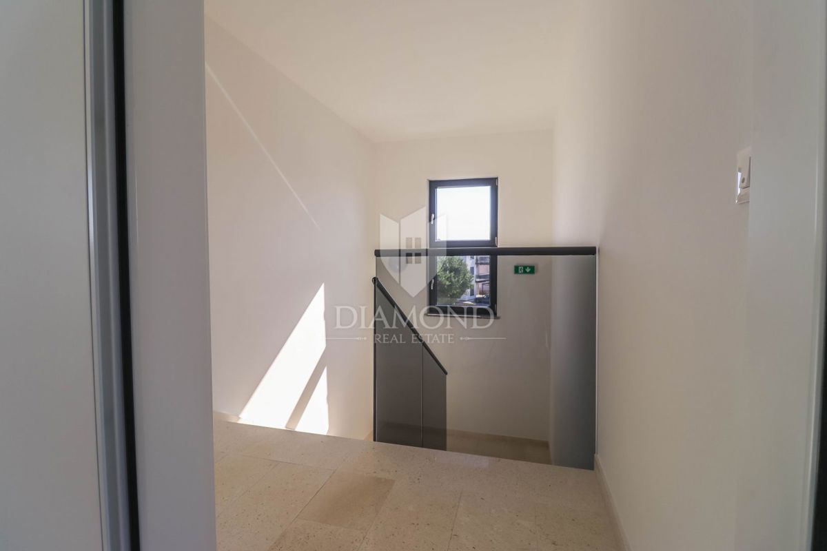 Medulin - kakovostno novo stanovanje s prostorno teraso