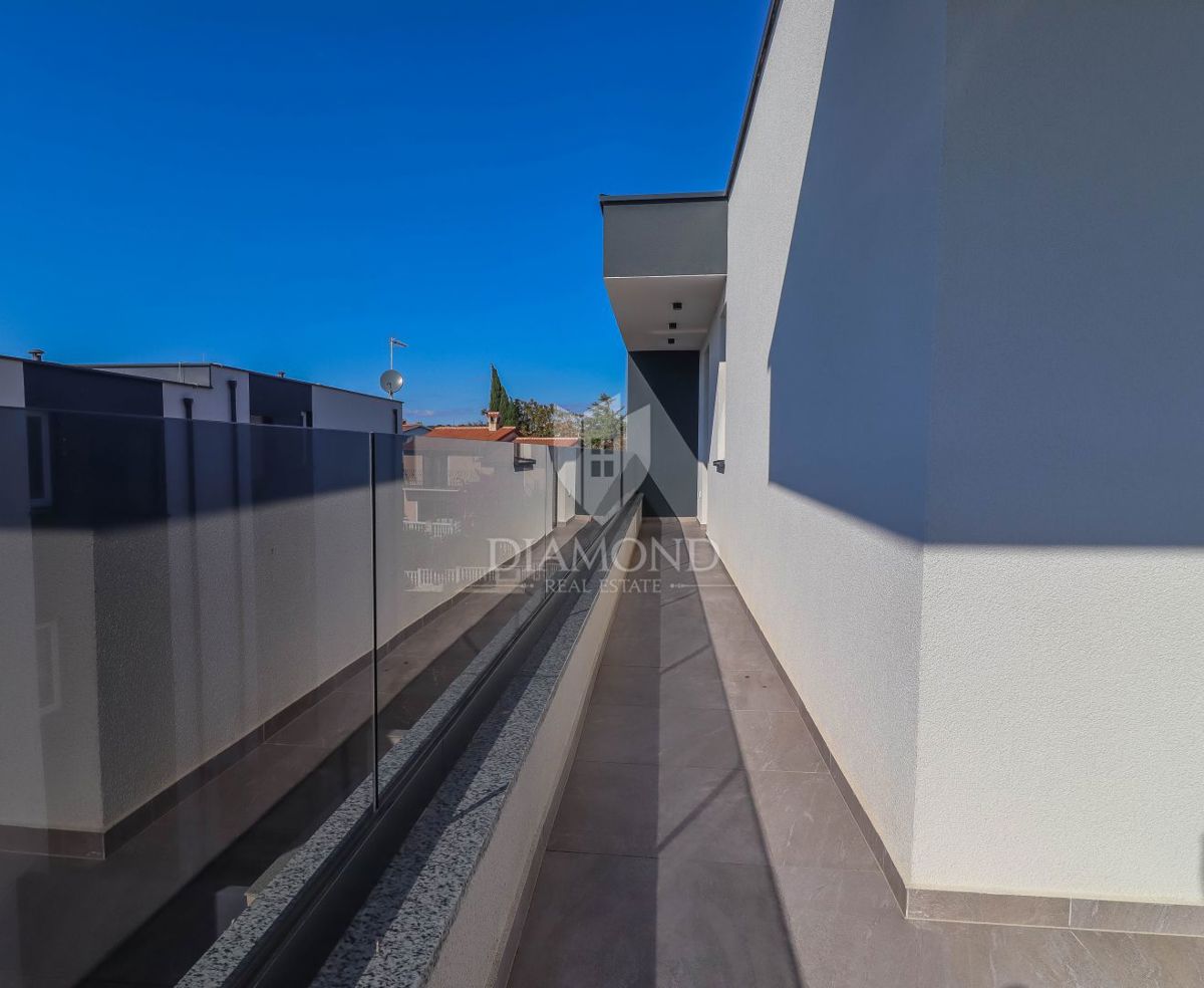 Medulin - kakovostno novo stanovanje s prostorno teraso