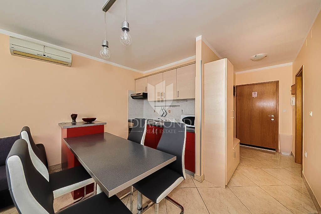 Umag, čudovito stanovanje le 300m od centra mesta in morja!