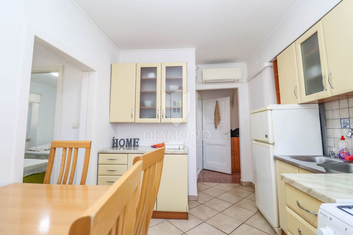 Apartmaj Centar, Pula, 44m2