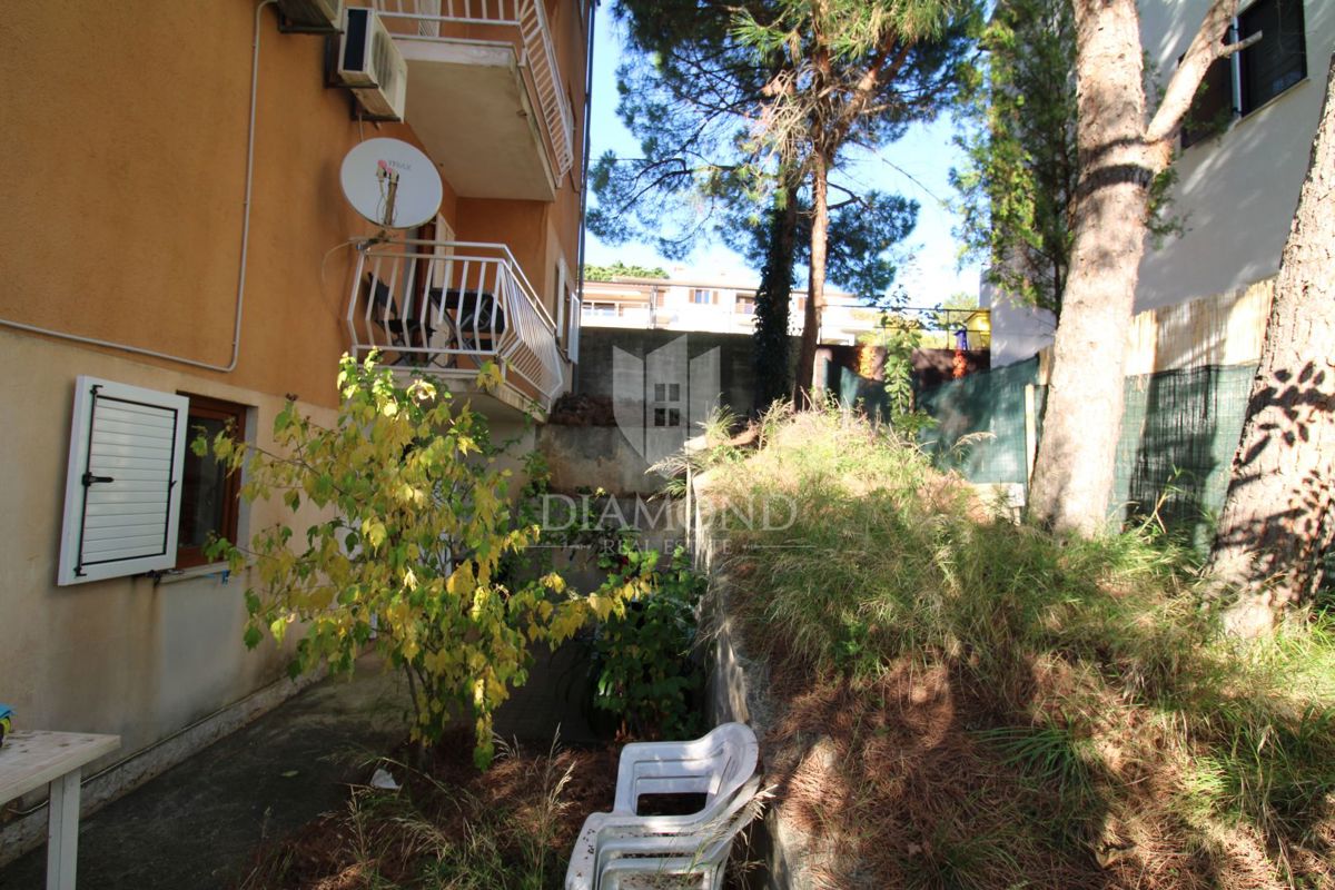 Rabac, dvonadstropno stanovanje na odlični lokaciji