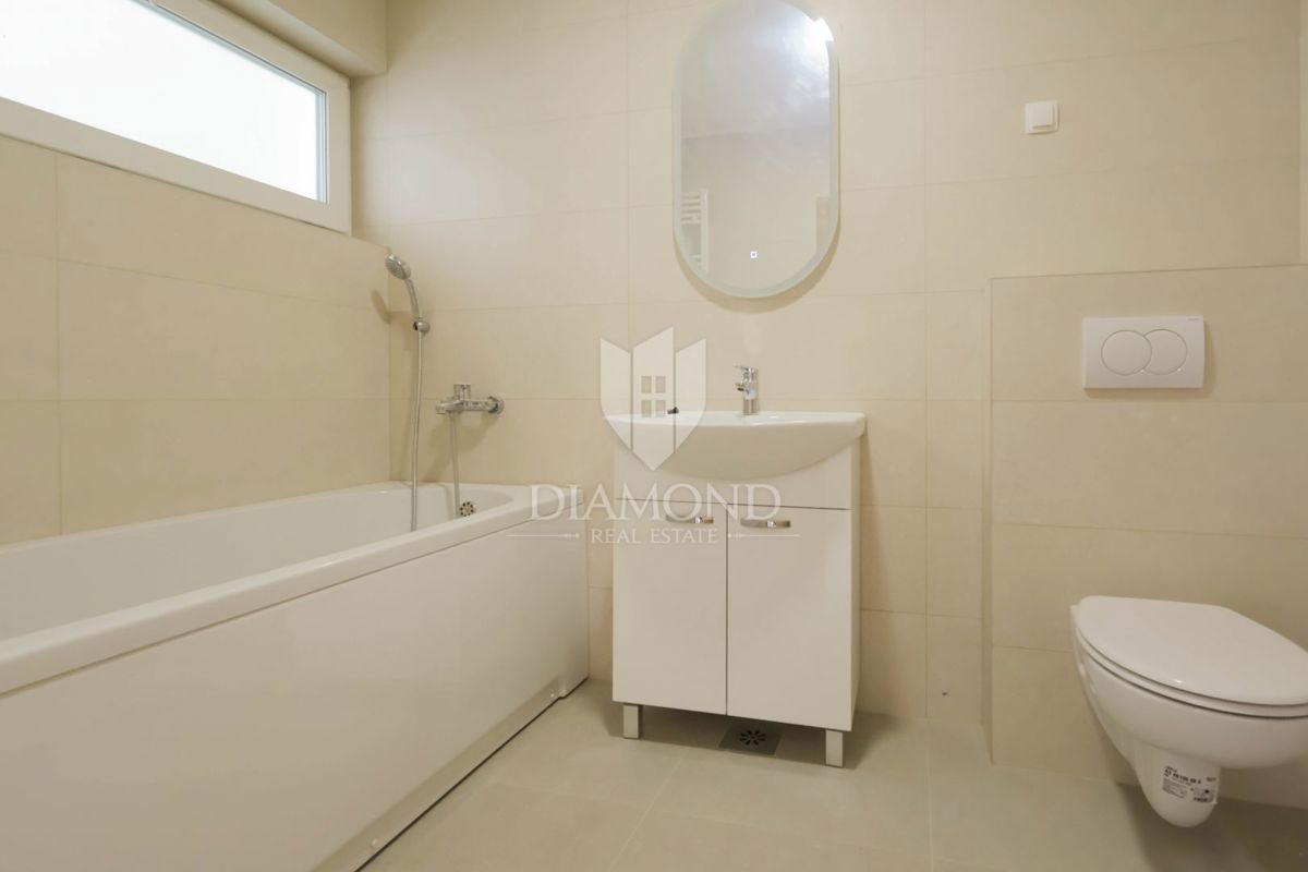 Apartmaj Prozorje, Dugo Selo - Okolica, 75m2