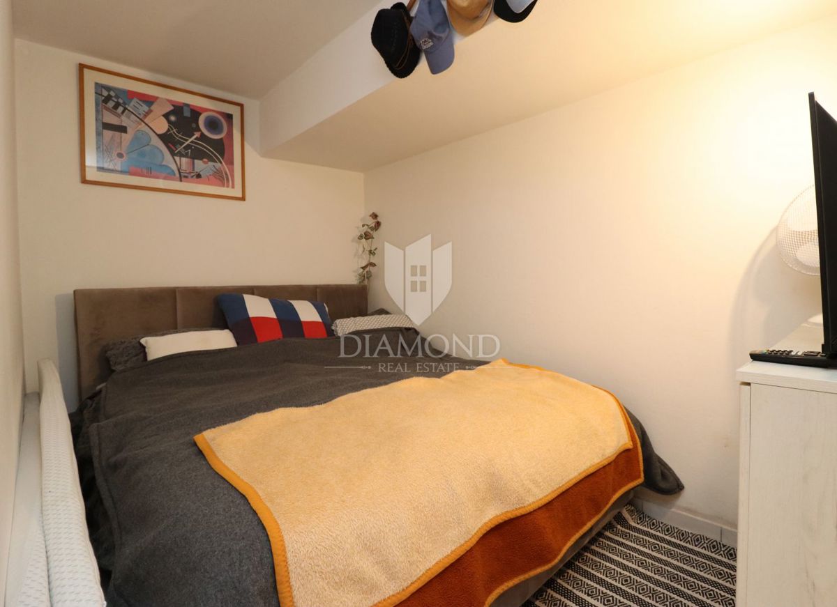 Poreč, okolica, 2 apartmaja z velikim vrtom