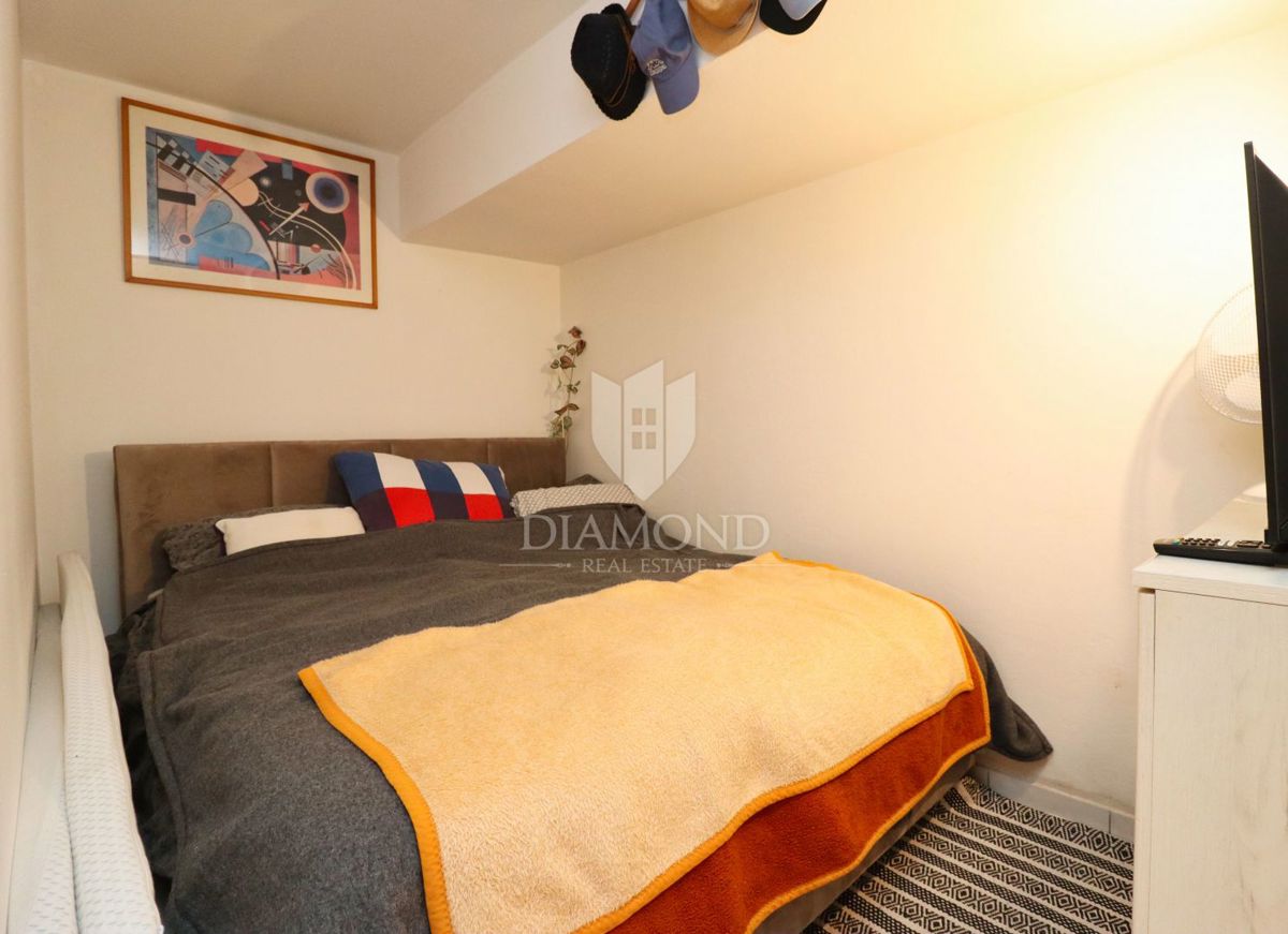 Poreč, okolica, 2 apartmaja z velikim vrtom