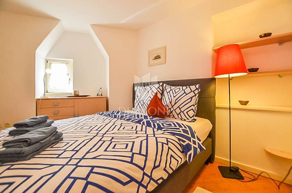 Rovinj! Center! Stanovanje s pogledom na morje!