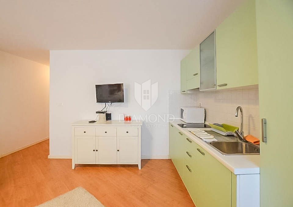 Rovinj! Center! Stanovanje s pogledom na morje!