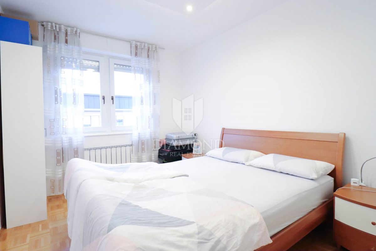 Zagreb, Špansko! Trisobno stanovanje!