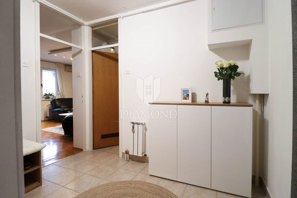 Zagreb, Špansko! Trisobno stanovanje!