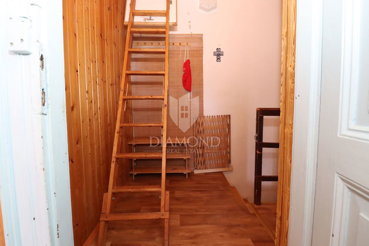 Rovinj, center, dvoetažno stanovanje s pogledom na morje