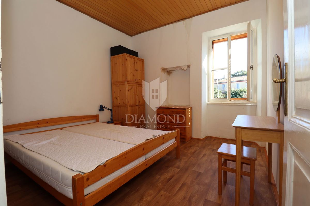 Rovinj, center, dvoetažno stanovanje s pogledom na morje