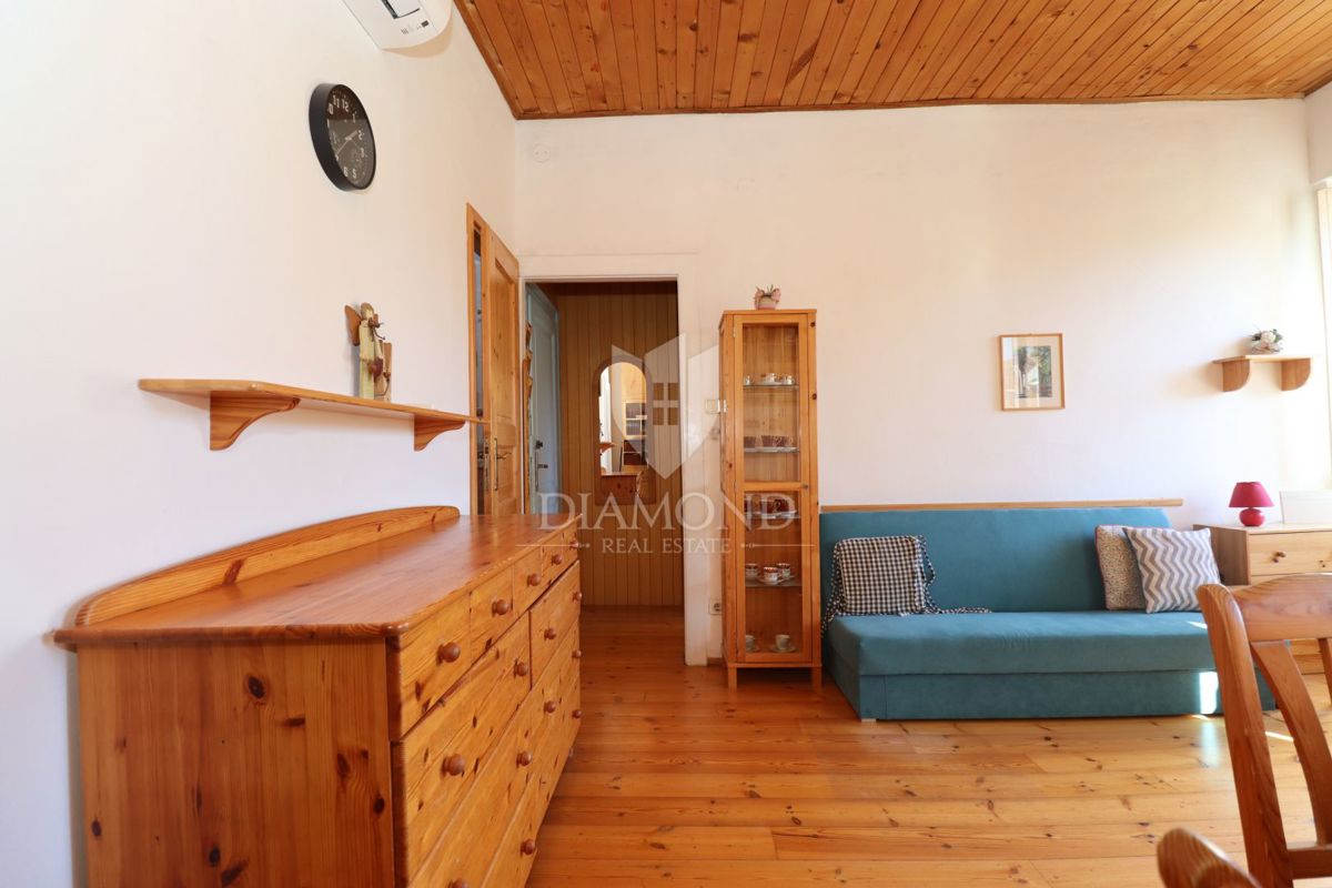 Rovinj, center, dvoetažno stanovanje s pogledom na morje