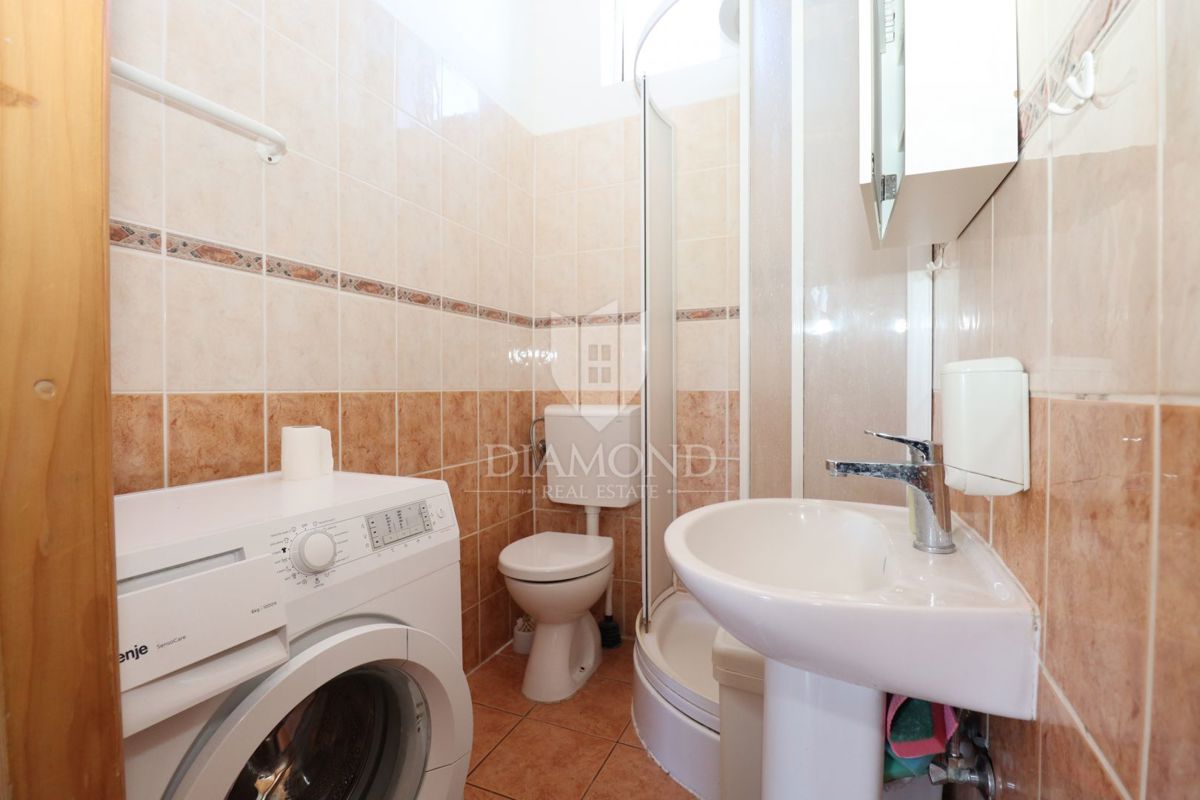 Rovinj, center, dvoetažno stanovanje s pogledom na morje