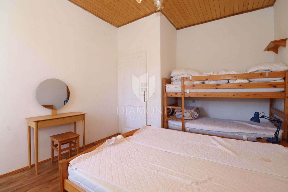 Rovinj, center, dvoetažno stanovanje s pogledom na morje