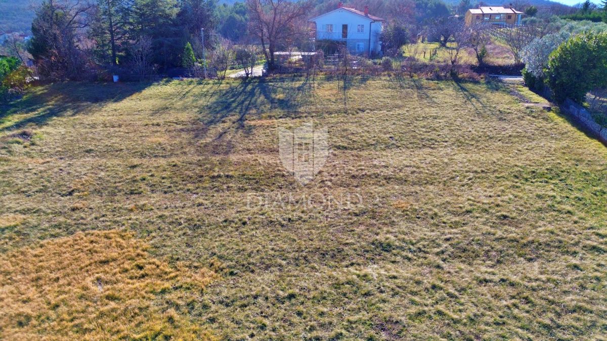 Labin, veliko gradbeno zemljišče