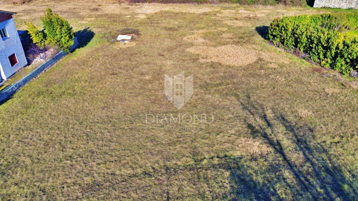 Labin, veliko gradbeno zemljišče