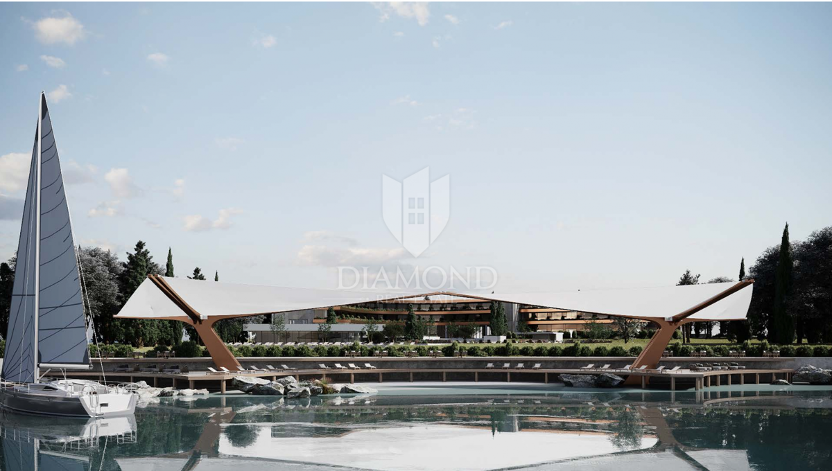 Istra, Poreč - zemljišče z dovoljenjem za hotel, prva vrsta ob morju