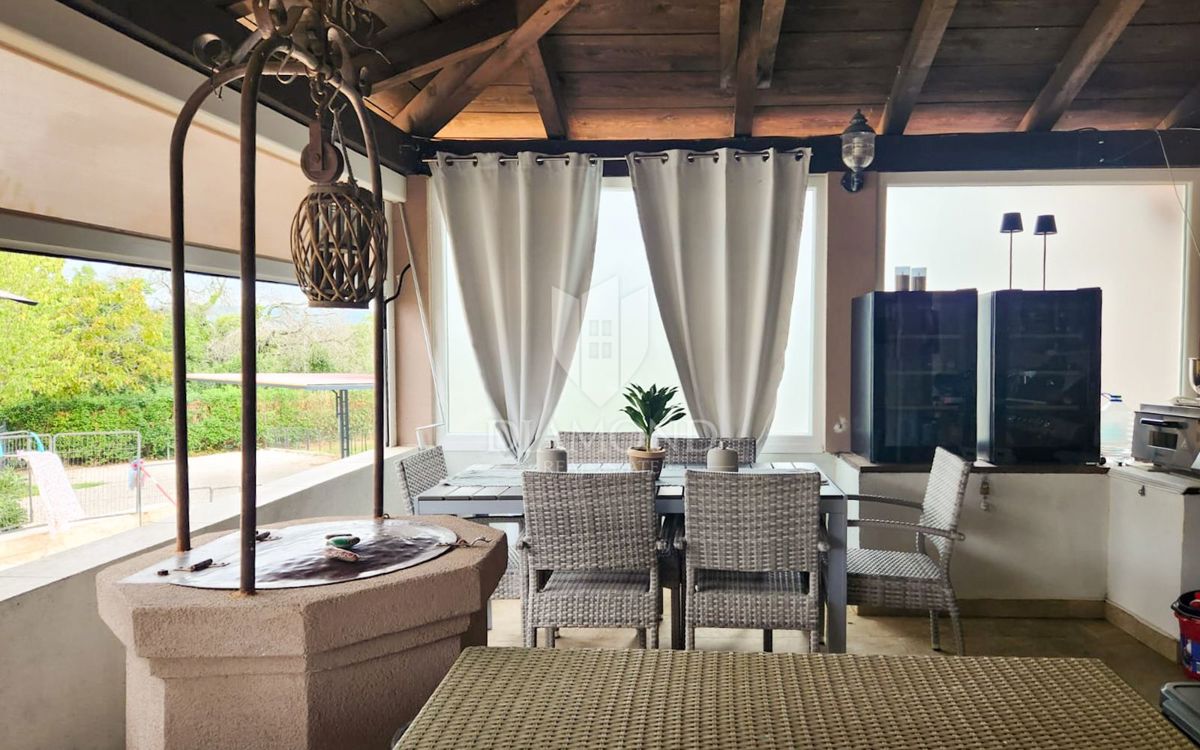 Labin z okolico, čudovita počitniška hiša z dvema stanovanjema