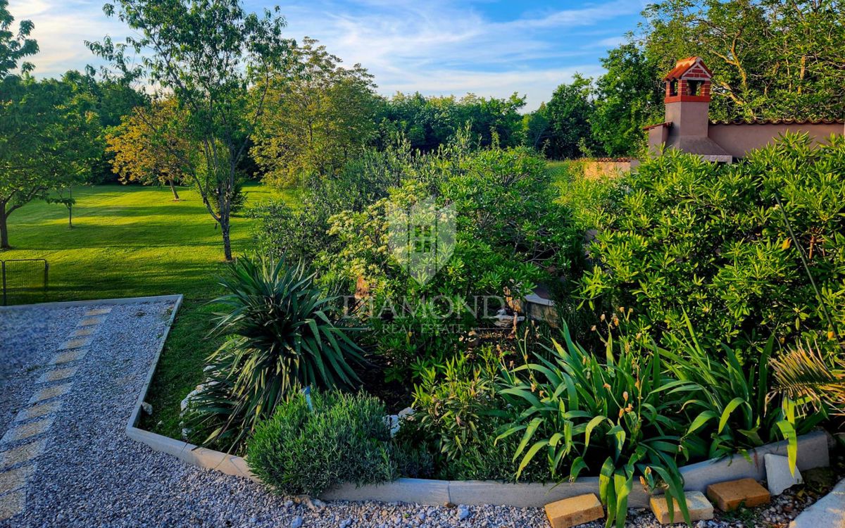 Labin z okolico, čudovita počitniška hiša z dvema stanovanjema