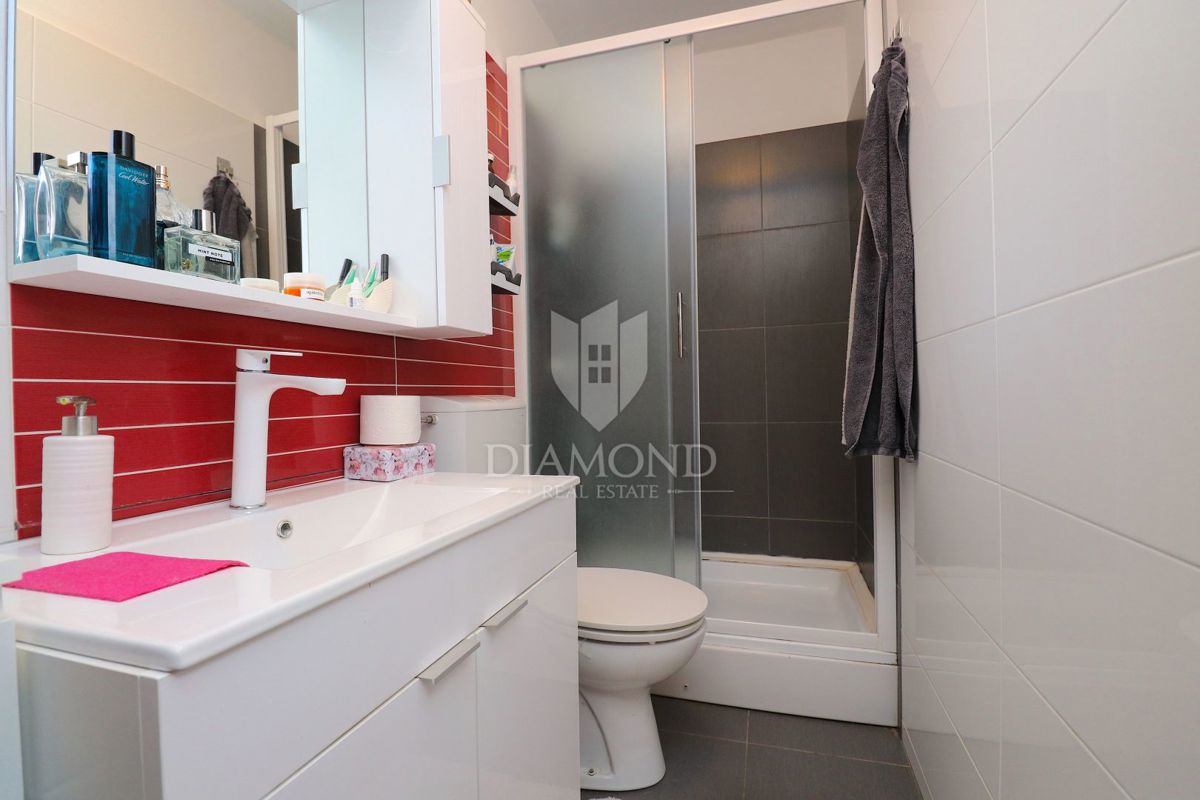 Labin z okolico, čudovita počitniška hiša z dvema stanovanjema